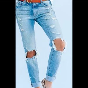 Kancan distressed boyfriend jeans. Size 3 bleach spots and heavy distress.